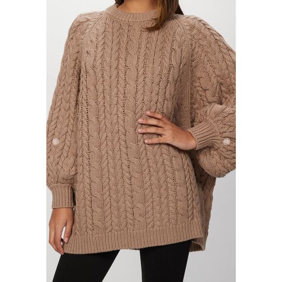 MR MITTENS Chunky Cable Jumper in Almond Size M/L NWT - Picture 1 of 9